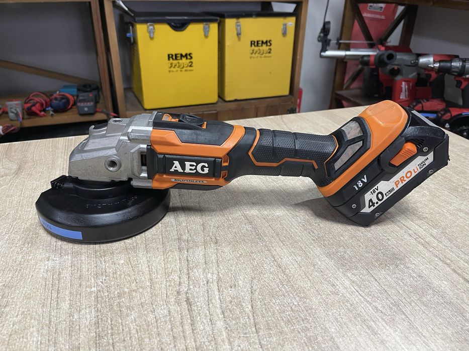 AEG BEWS18-125BL / безщіткова болгарка АЕГ