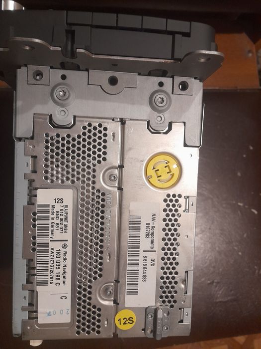 Магнітола Пасат б6