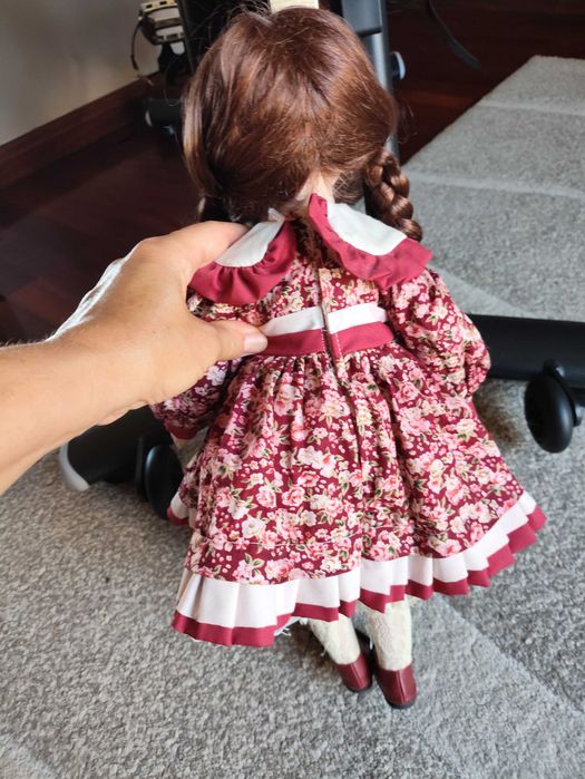 Boneca porcelana média/ grande