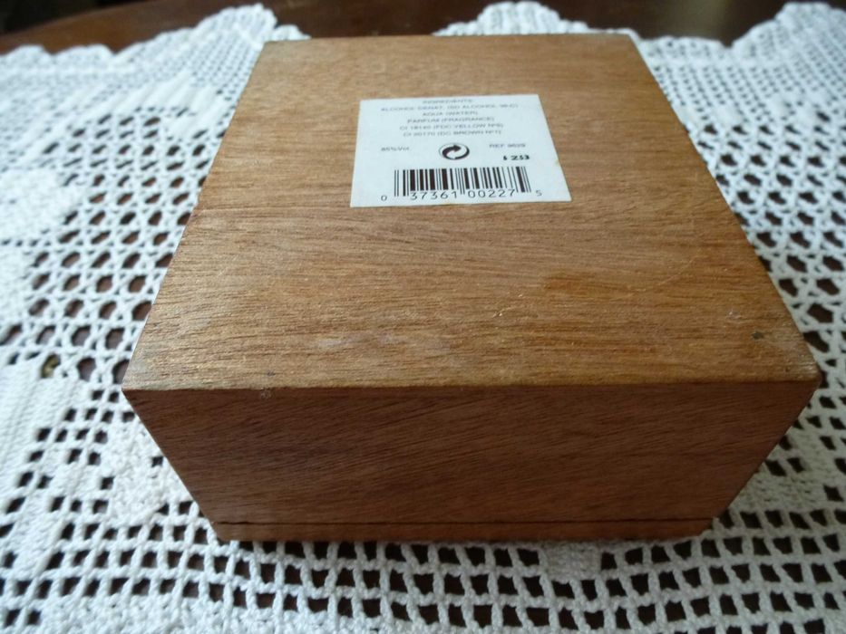 Caixa Cigarillo de Rémy Latour, vazia