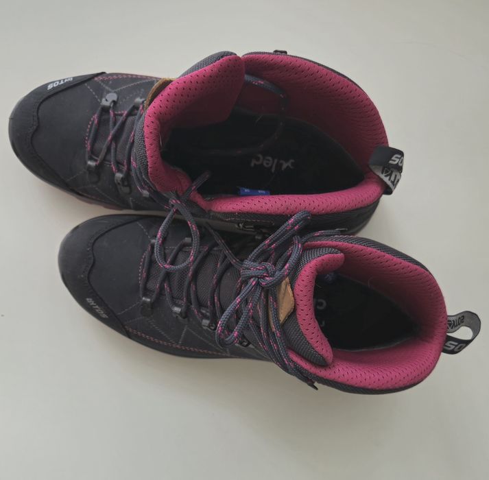 Trekkingowe buty 41 cm