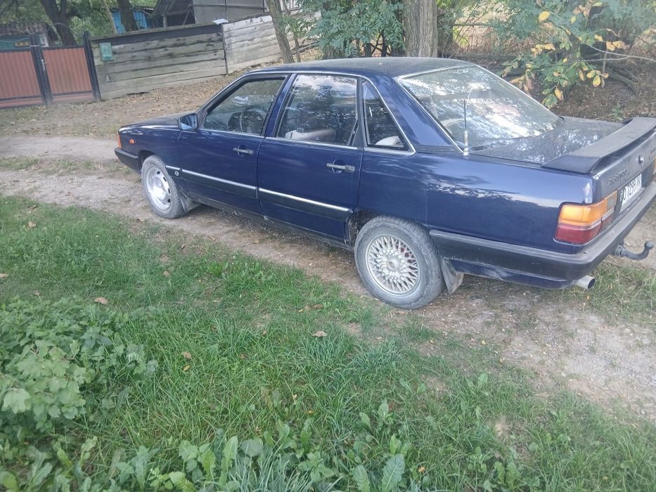 Продам Ауді 100. 1.9 Дизель Хароший стан.