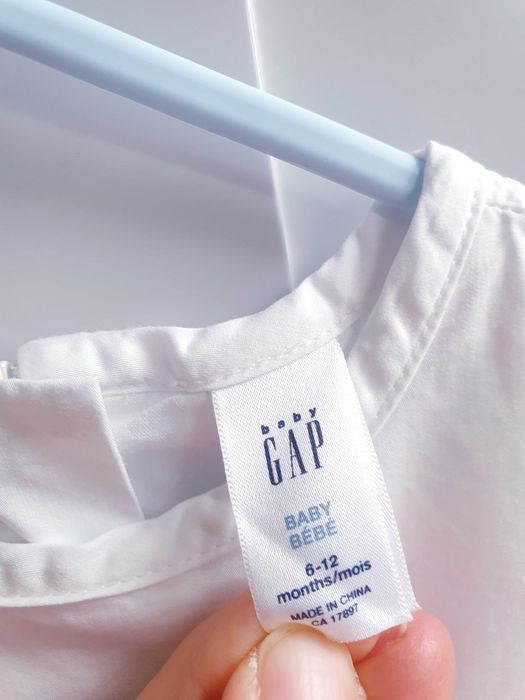 Biała sukienka tęczowa Gap Baby 74 80
