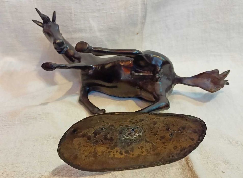 Estatueta Unicórnio Metal