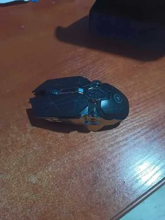 Bezprzewodowa mysz z możliwością ładowania - bateria 400mAh regul.DPI