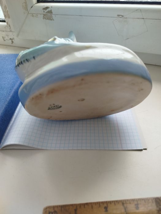 Продам Фигурку Фарфор Осётр