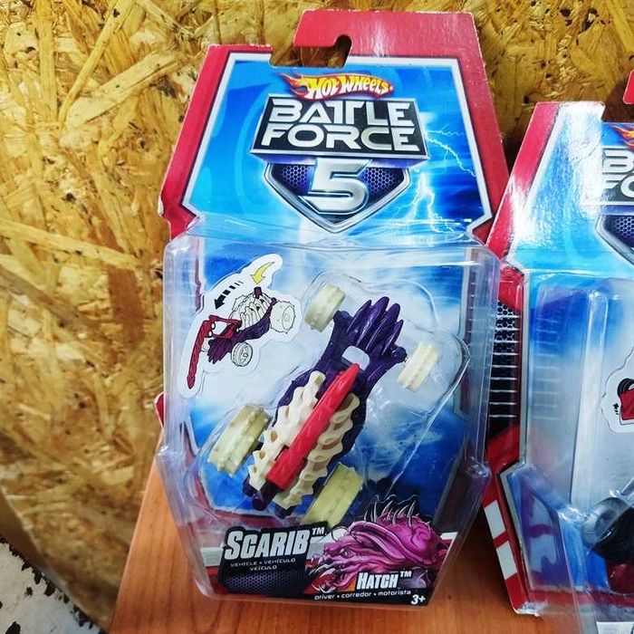 Hot Wheels Battle Force 5 de 2009 Scarib, Saber, Reverb e Buster Tank