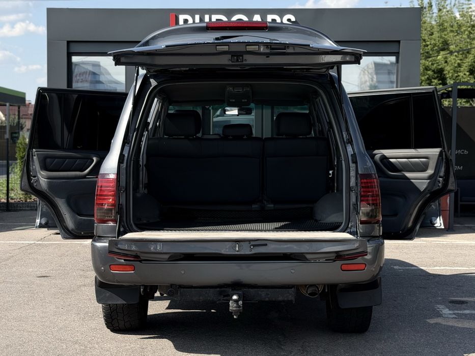 Toyota Land Cruiser 100 2000 Газ / бензин