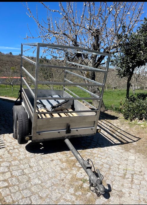 Reboke em aluminio. Praticamente novo.