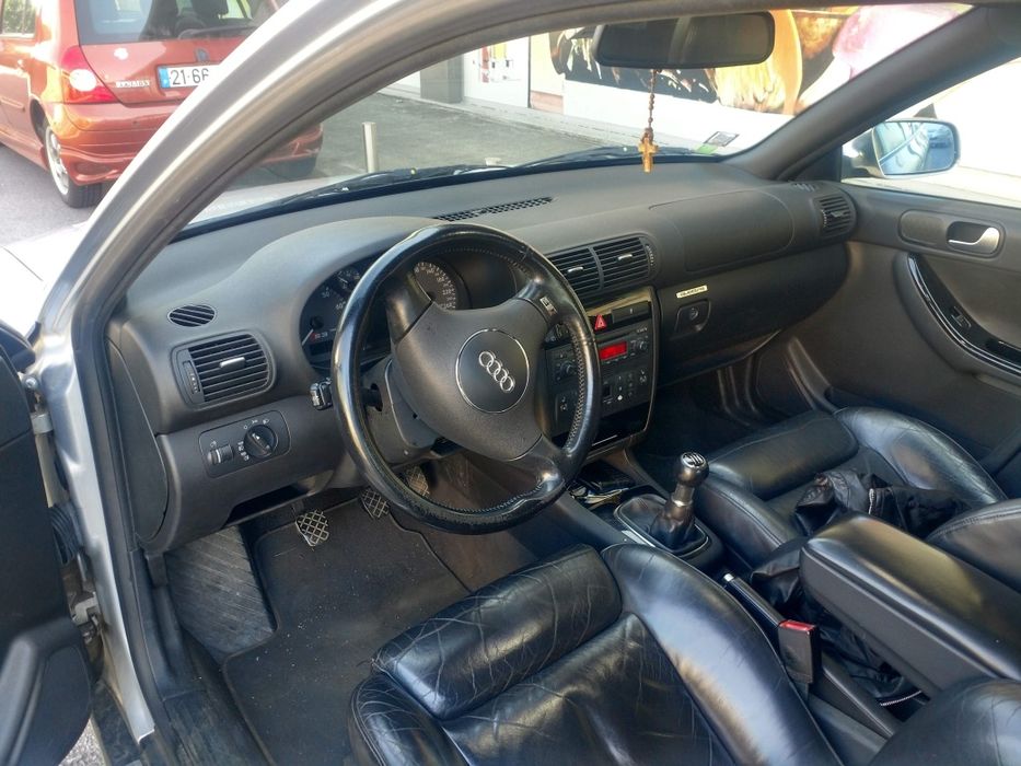 Audi S3 de 2001 225 cavalos 20 válvulas