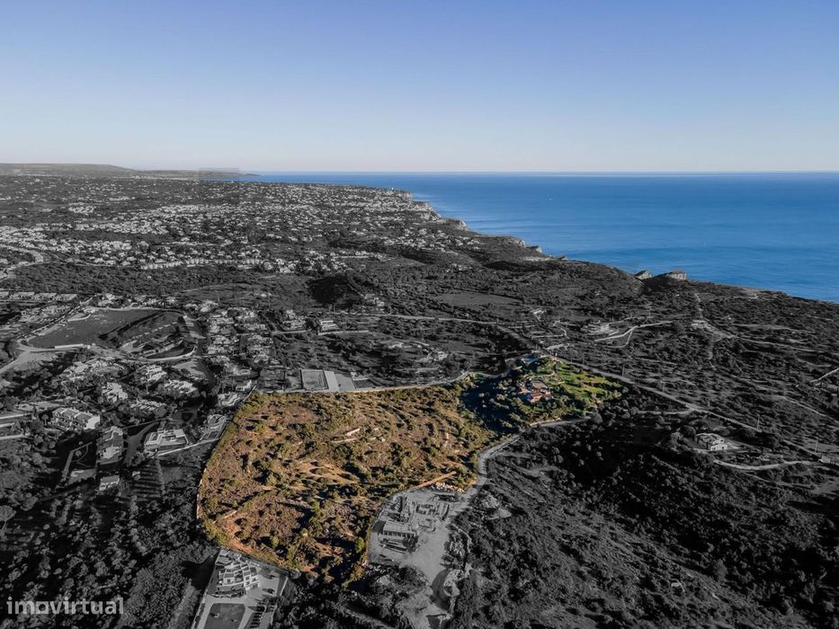 Refúgio Exclusivo sobre o Mar: O Terreno dos Seus Sonhos em Ferragudo