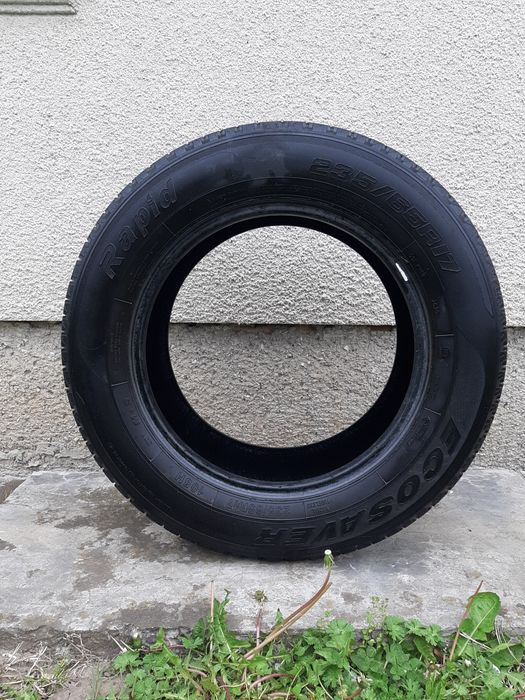 Автомобільна шина r-17