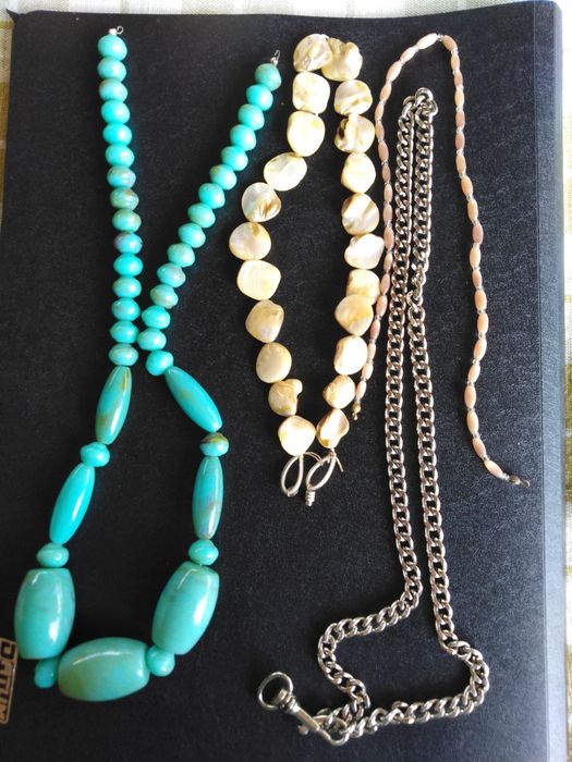 Бусы, бижутерия 0