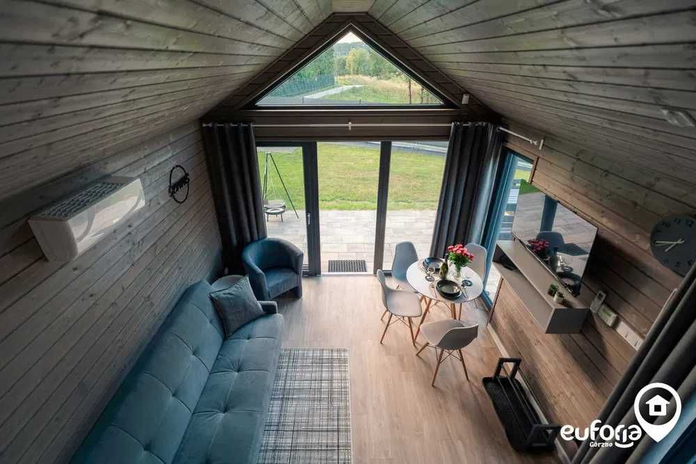 Domek na wynajem nad jeziorem z sauną i balią/jacuzzi;