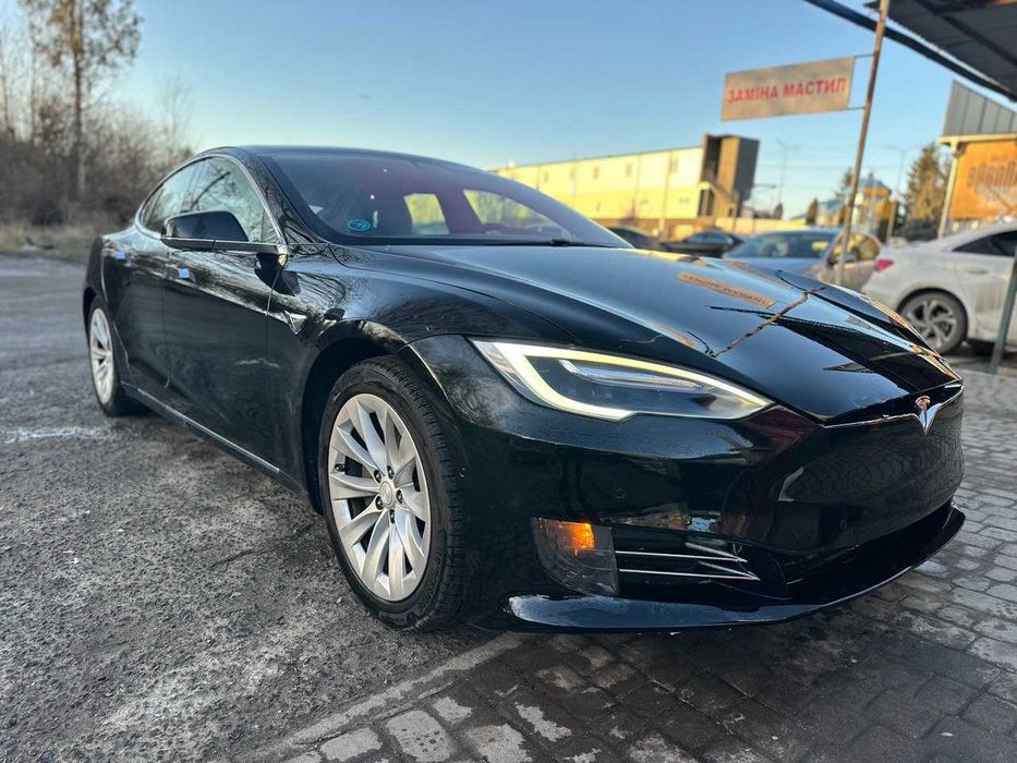Оренда автомобіля Tesla Model S , Прокат авто Rent avto , Оренда авто