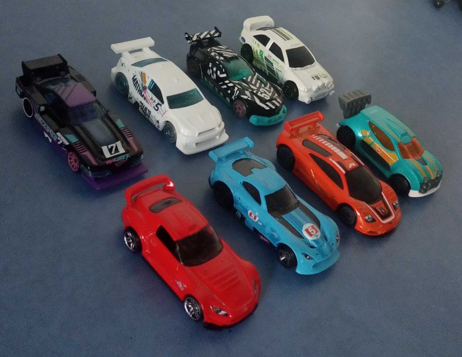 Машинки Hot Wheels Mattel металеві комплект 8 штук