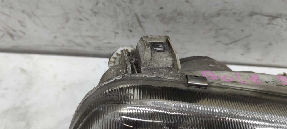VW Golf III Lampa Reflektor Prawa Przednia Prawy Przód PP Hella