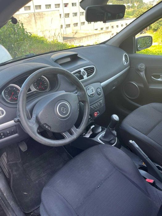 Renault Clio 1.5 DCI 2007 *Privado* C/ Porta Bicicletas Thule