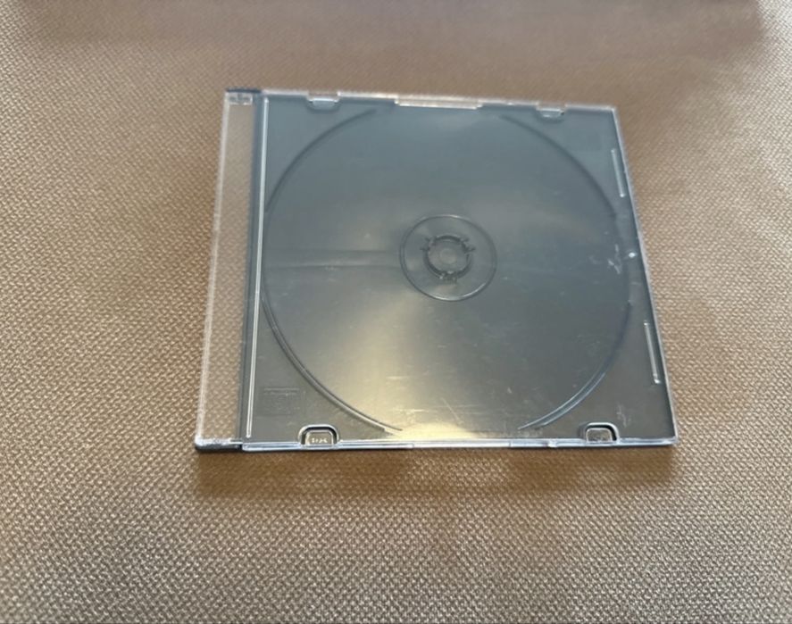 8 capas para CD/DVD novas.