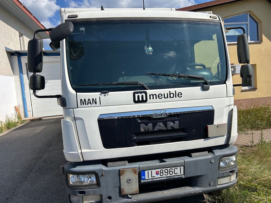 MAN