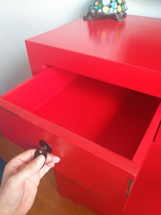 Comoda vermelha estilo chines