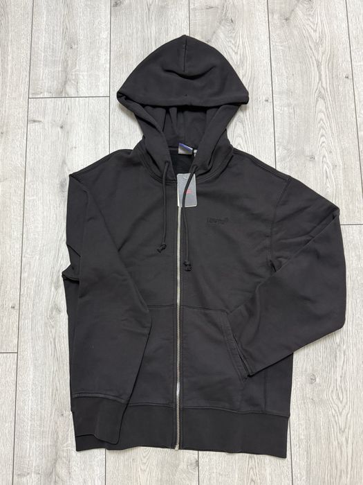 Продам кофту Левіс