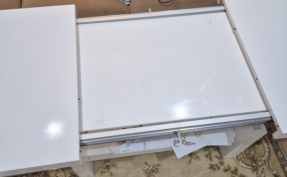 Sprzedam ławę Aversa – biała, wysoki połysk