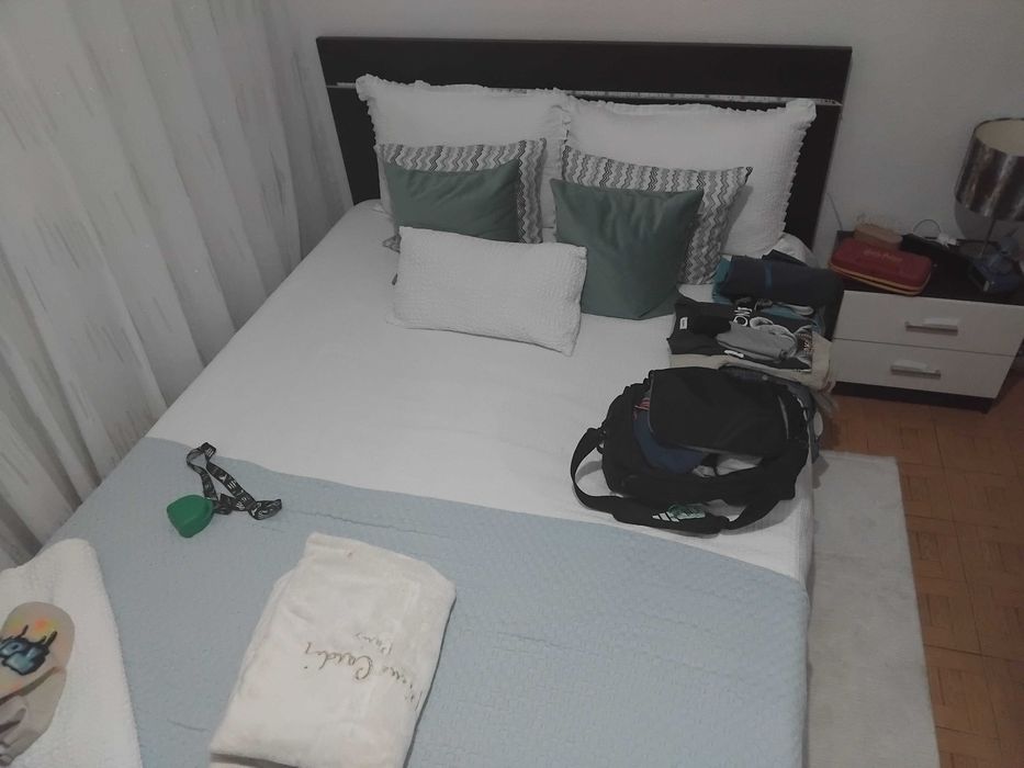 Quarto usado completo