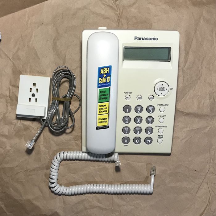 Стаціонарний телефон Panasonic kx-ts2351 ua