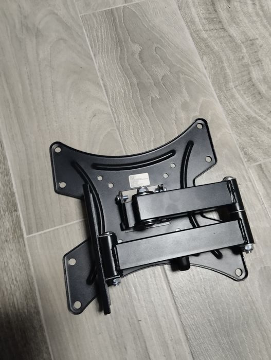 Wieszak do telewizora LCD Mocny.