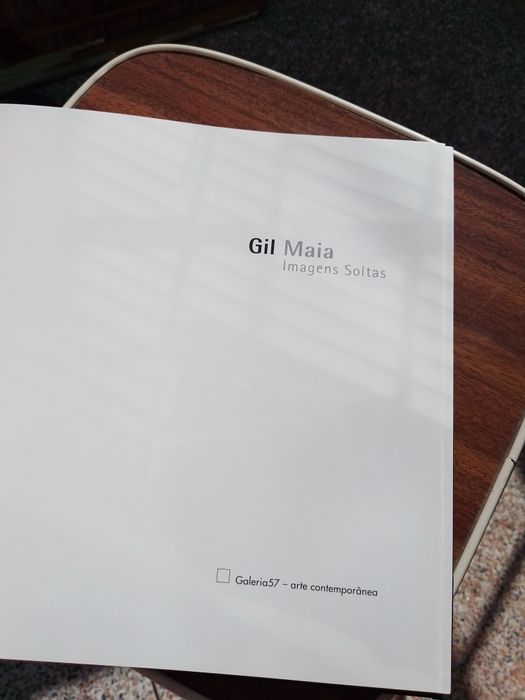 Gil Maia- Imagens Soltas-Galeria 57.-1edi-12E-Tshirt Homem-2E Desde 2E