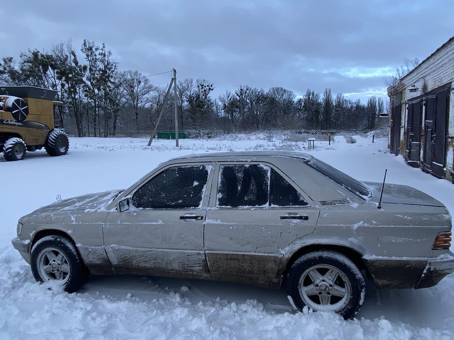 Разбор запчастей Mercedes benz w201 m102 2.0