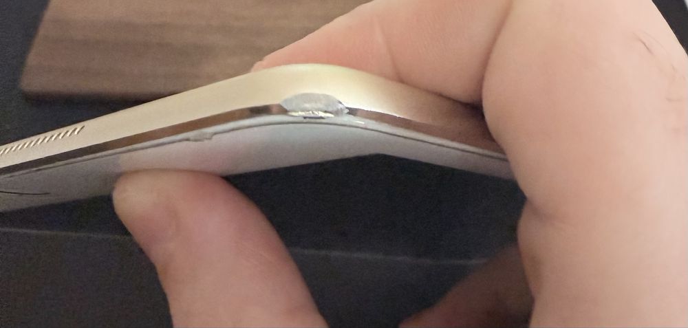 iPad Air 2 128GB Gold - робочий стан, є дефекти екрана