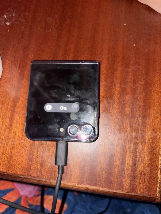 Samsung Z Flip 5