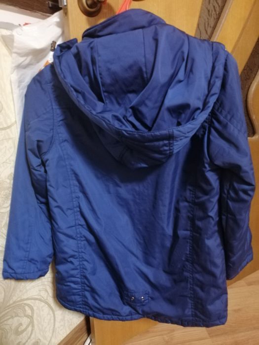 Весенняя куртка на мальчика