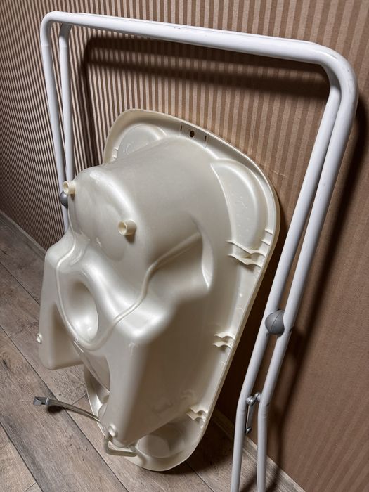 Дитяча ванночка з підставкою Jané (анатомічна)