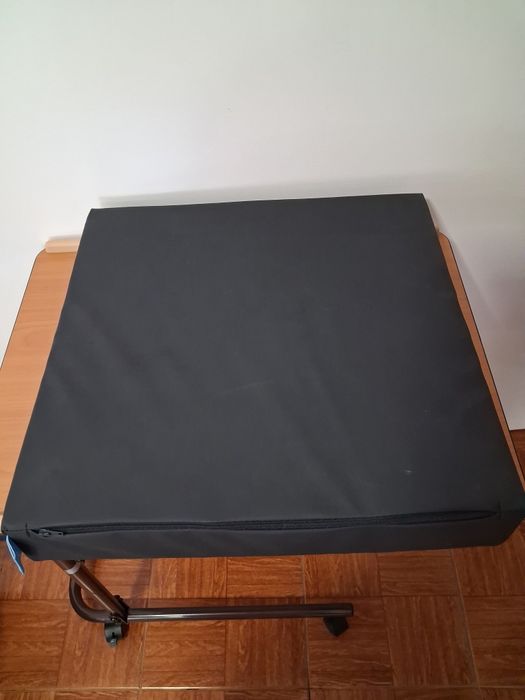 Almofada Anti-escaras Viscoelástica com Espuma HR Confortável