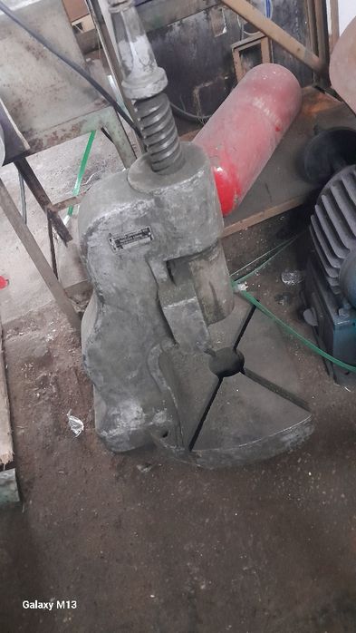 Prasa reczna srubowa
