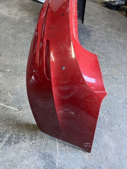 Para choques traseiro bmw F30 ano 2013