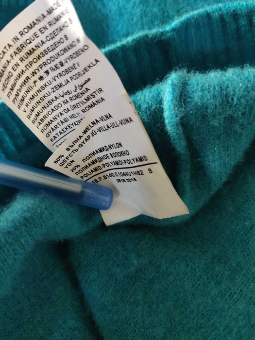 Sweter damski wełniany Benetton
