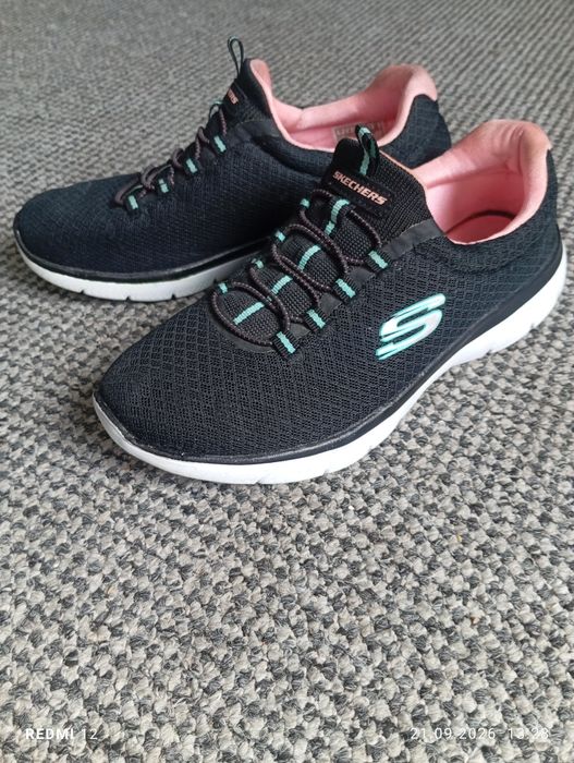 damskie buty sportowe Skechers Summits  r. 37