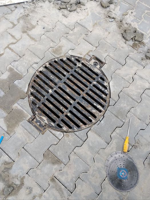 Професийне укладаня  бруківки