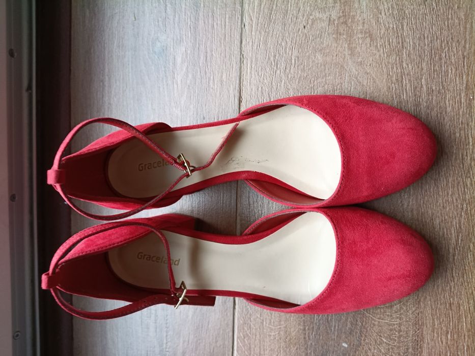 Sprzedam nowe buty graceland Deichmann