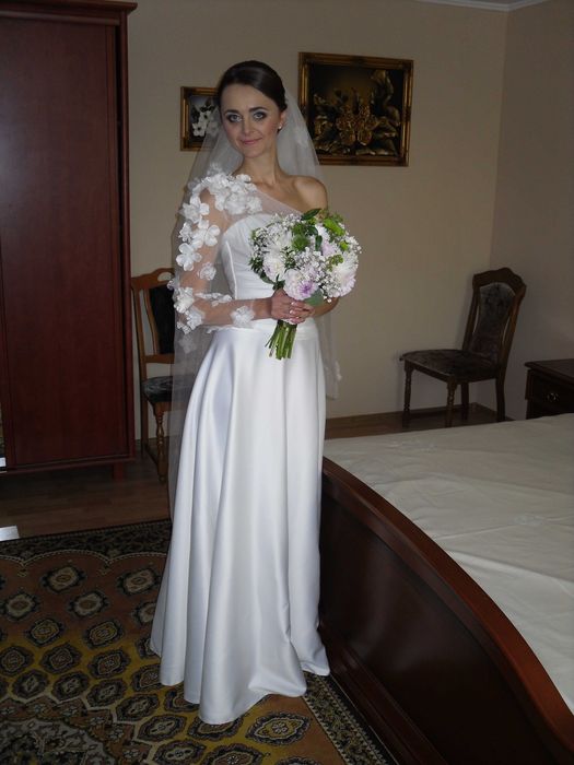 Дизайнерська сукня весільна / випускна