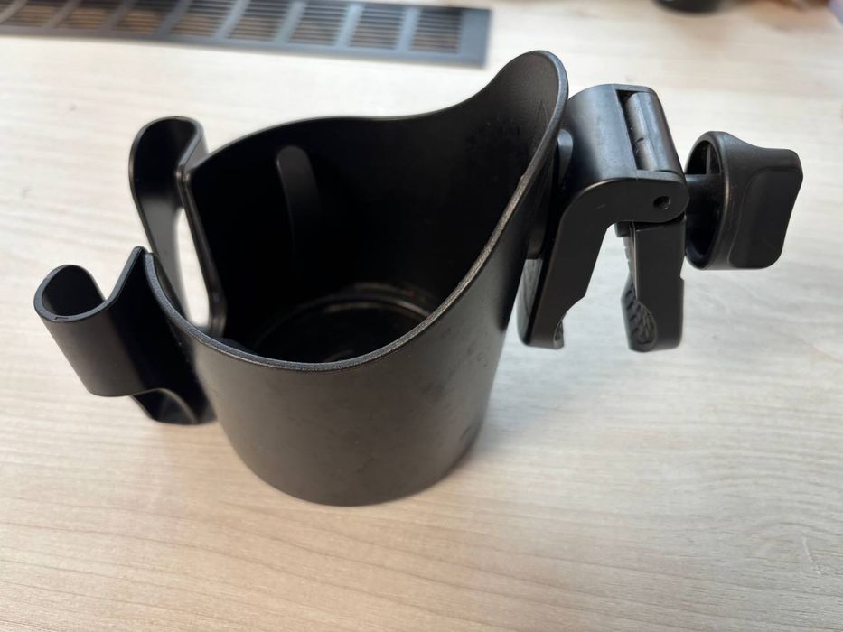 Підстаканник для коляски