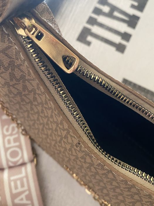 Torebka na ramie Mark Kors