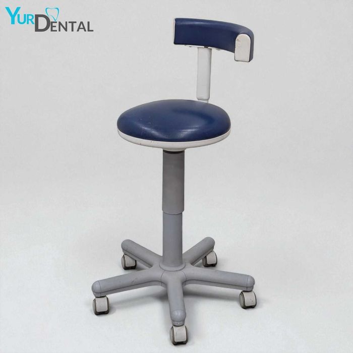 Стоматологічні стільці. Різні фото 6 штук.