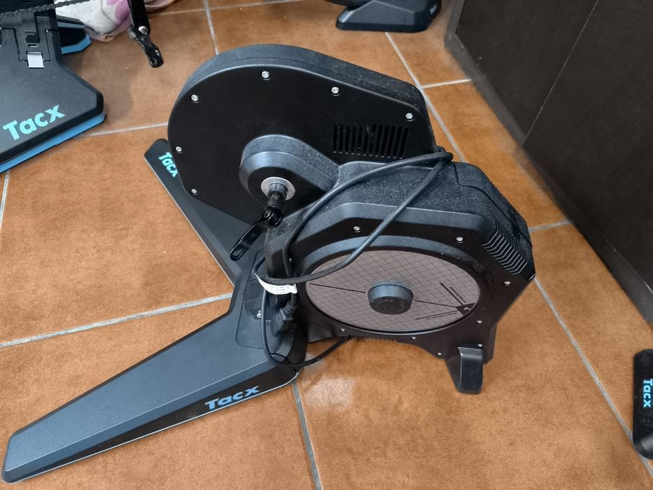 Rolo de treino Tacx® FLUX 2 Smart