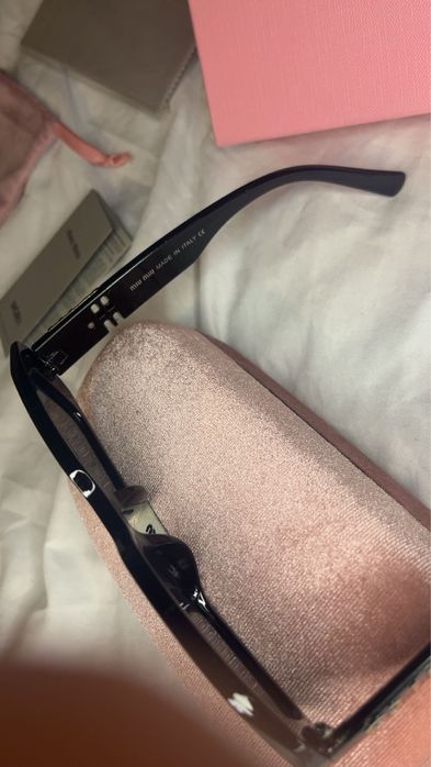 Okulary przeciwsłoneczne Miu Miu SMU56YS