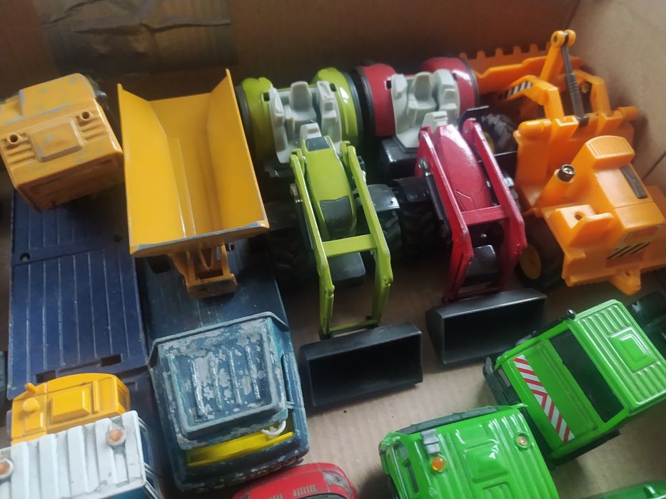 Zabawki siku matchbox welly majorette